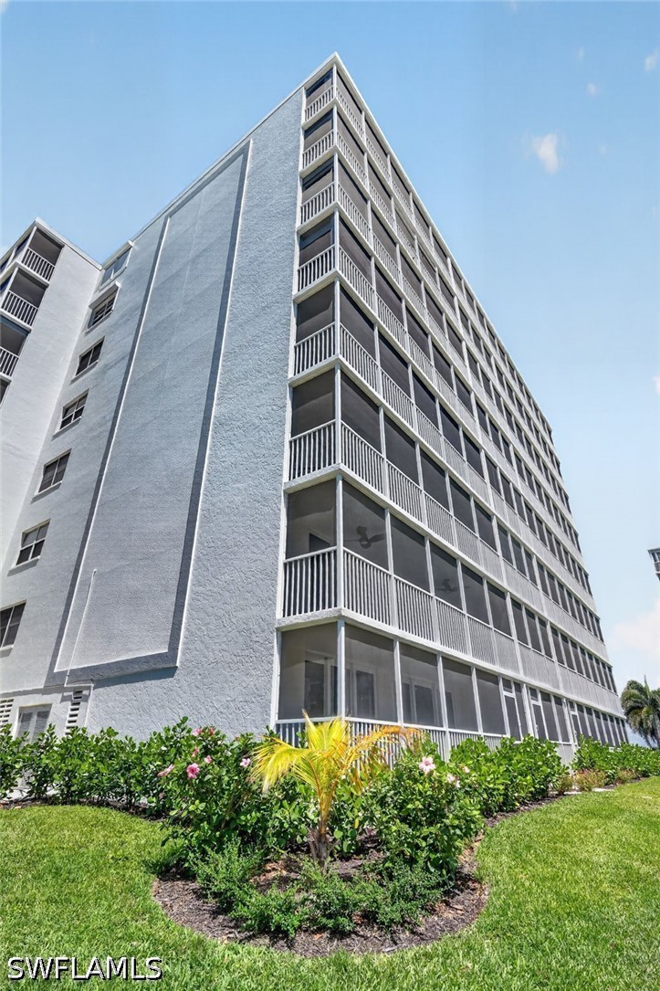 2 Bed Pool Home for Sale in Vanderbilt Towers, photo 35