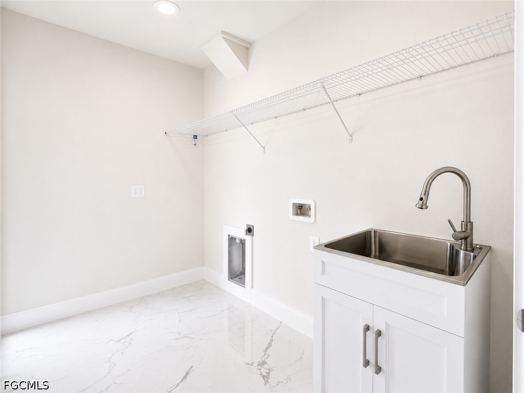 3 Bed SingleFamilyResidence for Sale in Lehigh Acres, photo 35