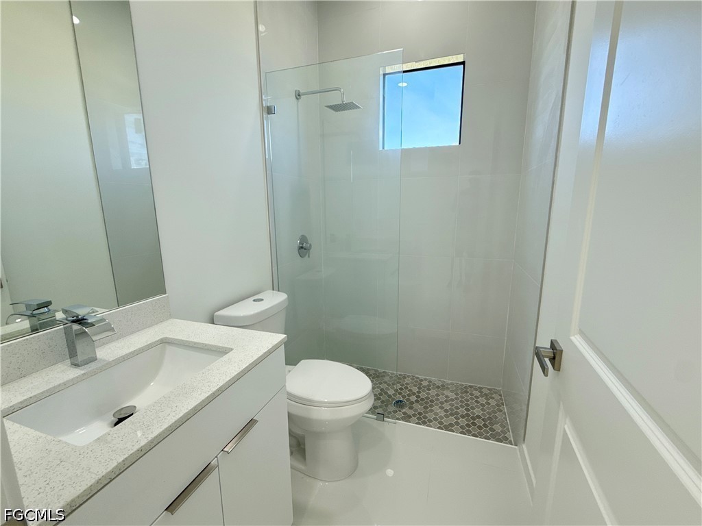 4 Bed SingleFamilyResidence for Sale in Cape Coral, photo 35