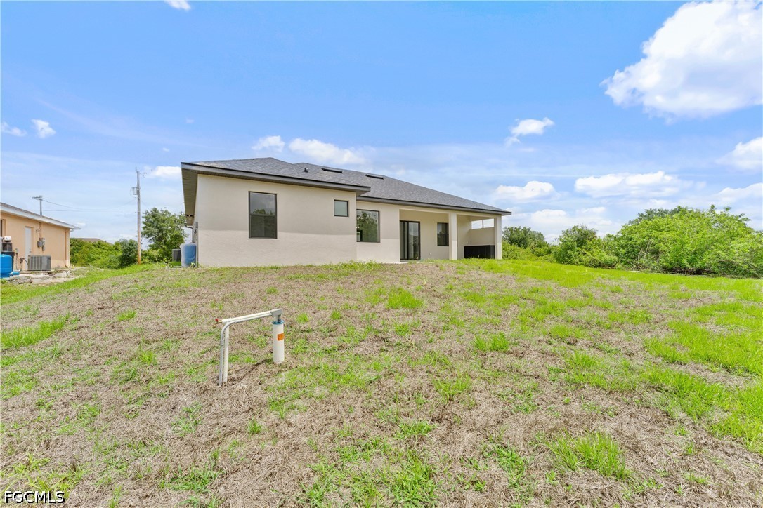 4 Bed SingleFamilyResidence for Sale in Lehigh Acres, photo 35