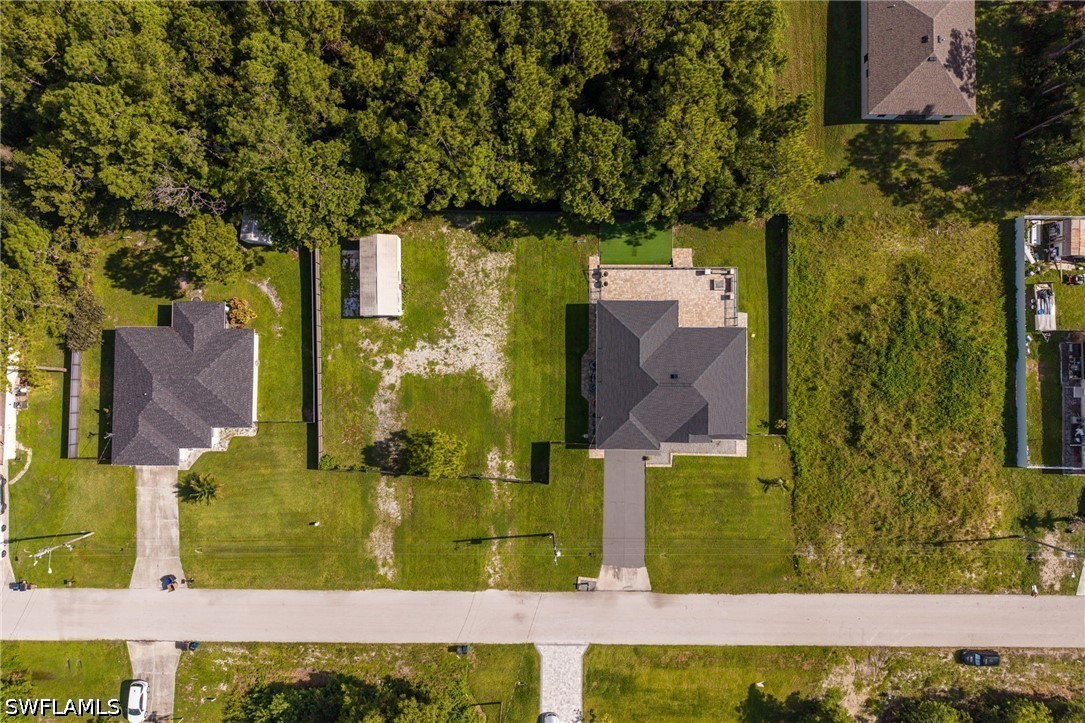 3 Bed SingleFamilyResidence for Sale in Mirror Lakes, photo 35