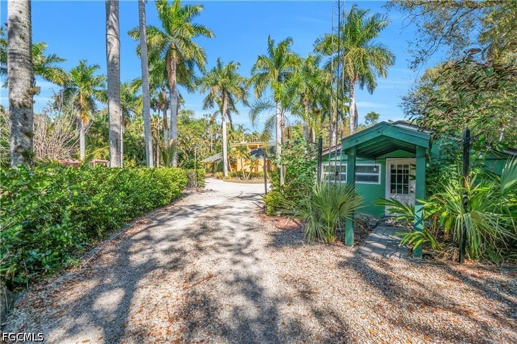 5 Bed SingleFamilyResidence for Sale in North Fort Myers, photo 35
