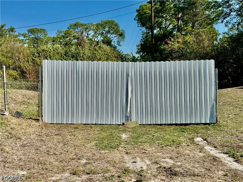 3 Bed SingleFamilyResidence for Sale in Lehigh Acres, photo 35