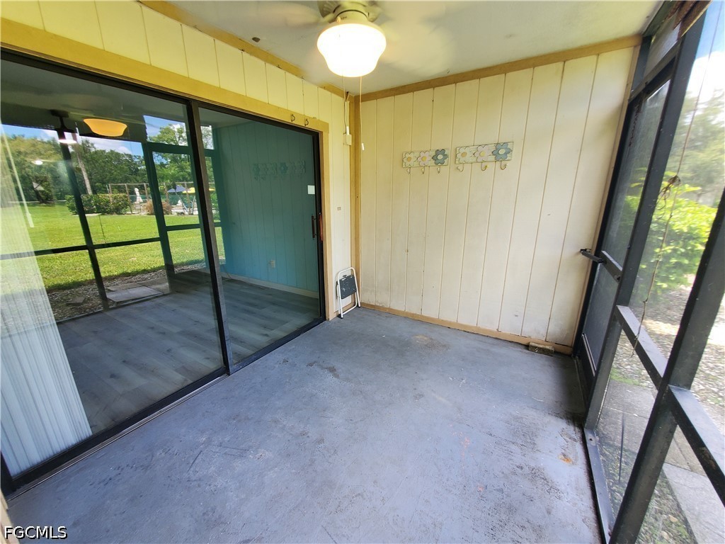 2 Bed Condominium for Sale in North Fort Myers, photo 35