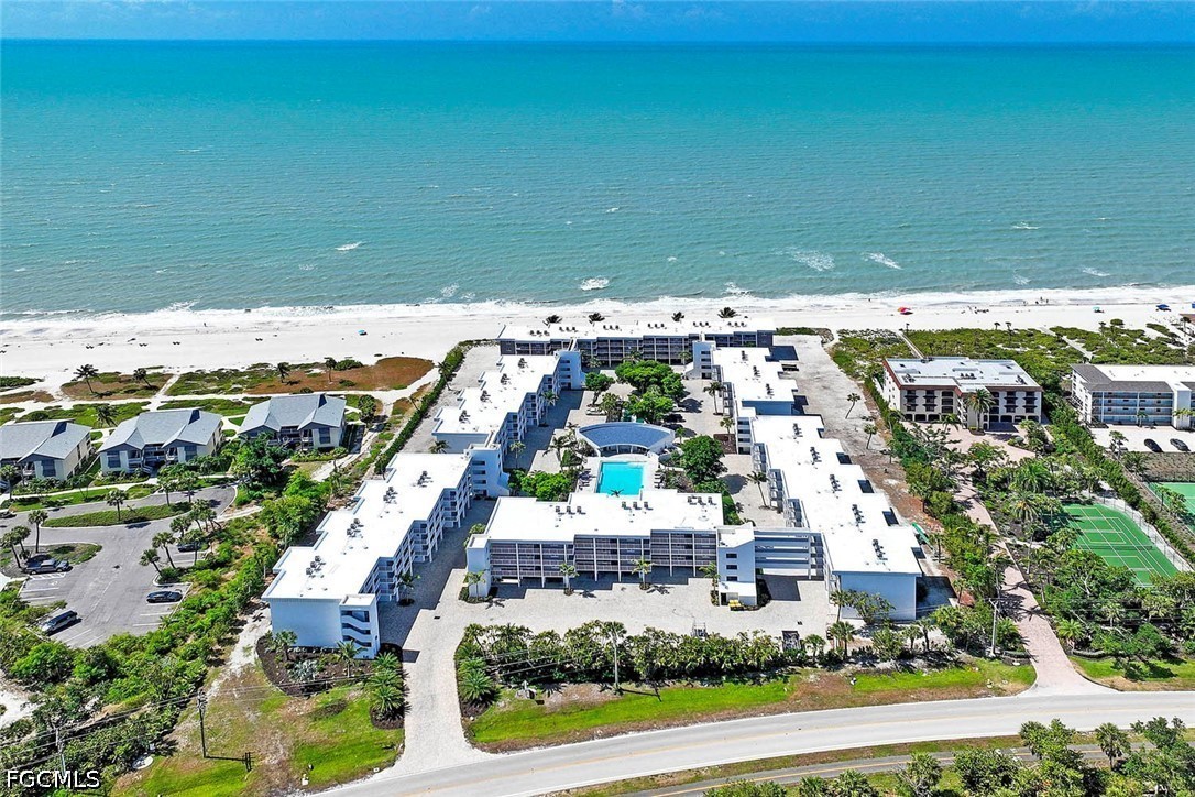 2 Bed Waterfront Home for Sale in Sanibel, photo 35