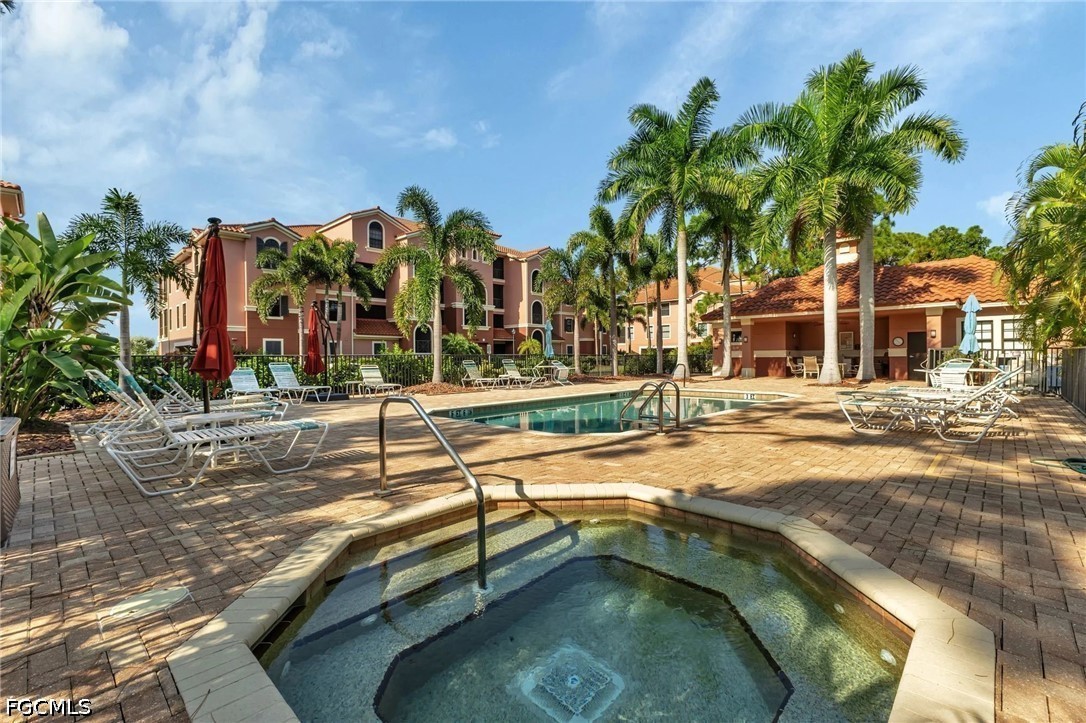 3 Bed Pool Home for Sale in Esplanade, photo 35