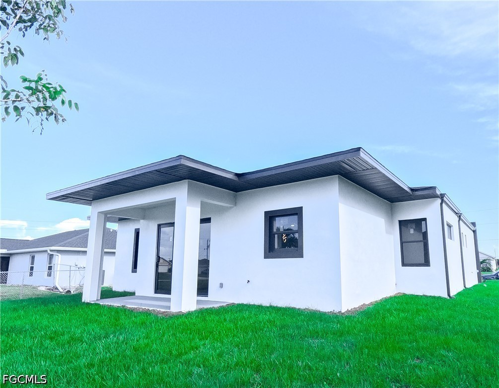 4 Bed SingleFamilyResidence for Sale in Cape Coral, photo 35