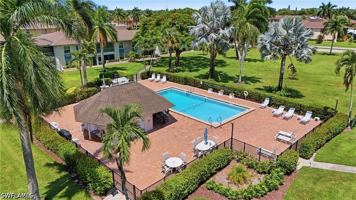 2 Bed Condominium for Sale in Naples, photo 35