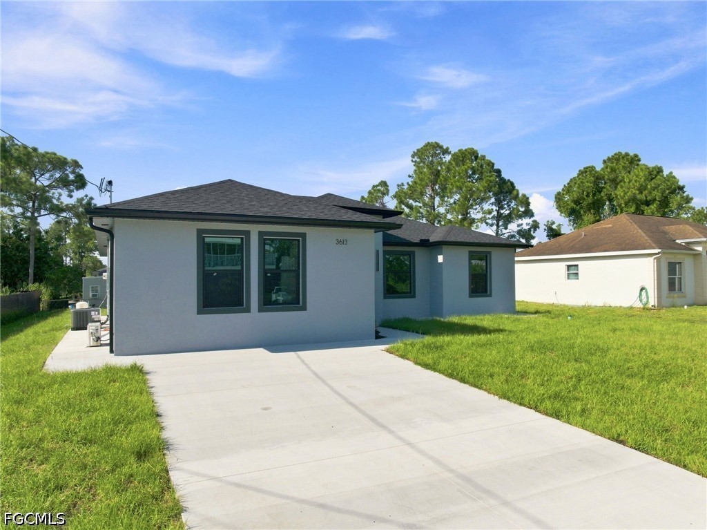 4 Bed SingleFamilyResidence for Sale in Lehigh Acres, photo 35