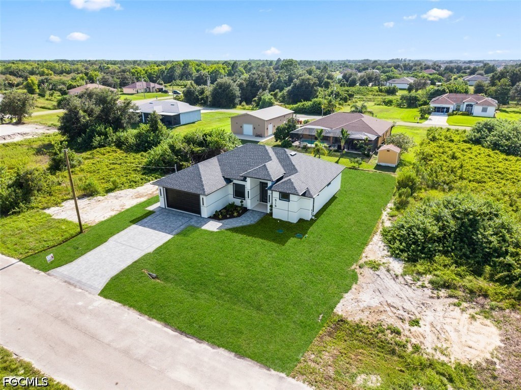 3 Bed SingleFamilyResidence for Sale in Lehigh Acres, photo 35