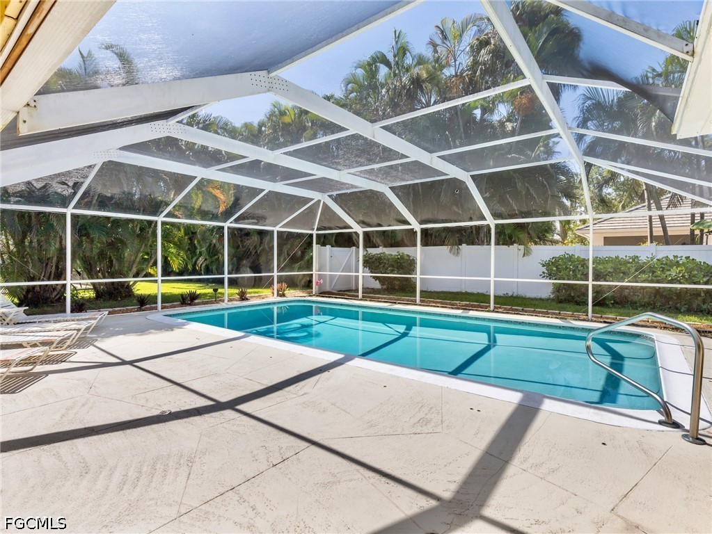 3 Bed Pool Home for Sale in Mcgregor Isles, photo 35