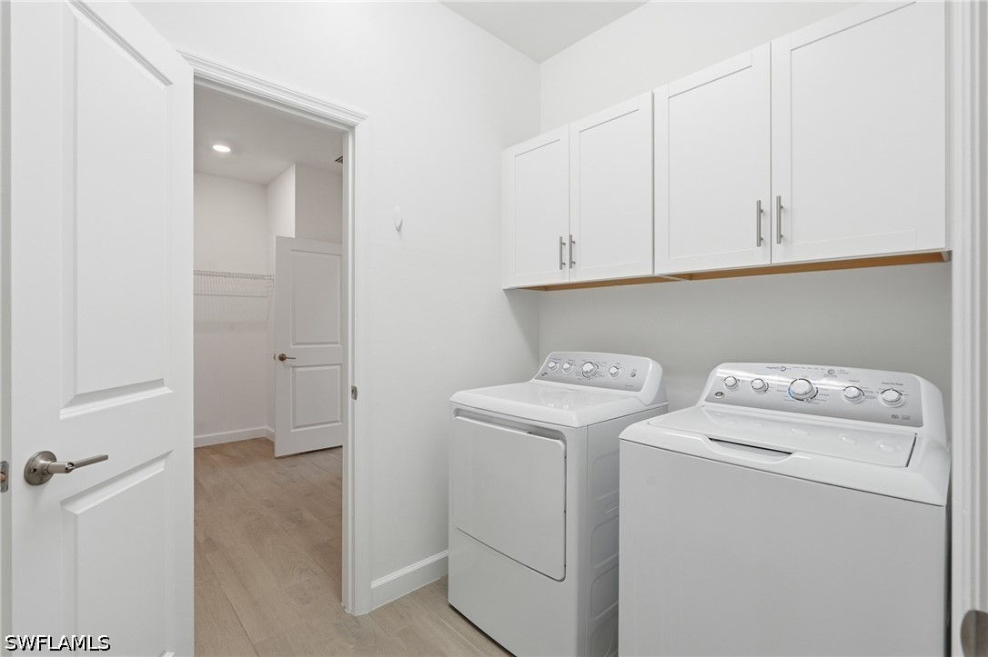 4 Bed SingleFamilyResidence for Sale in Estero, photo 35