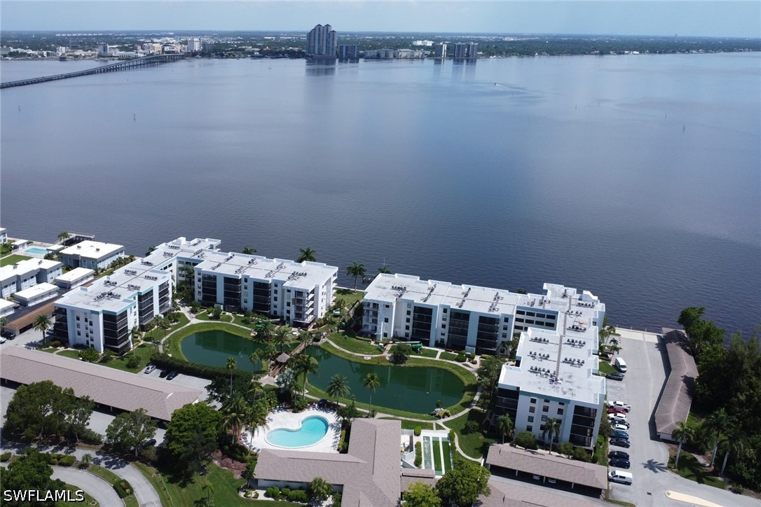 1 Bed Waterfront Home for Sale in Schooner Bay, photo 35