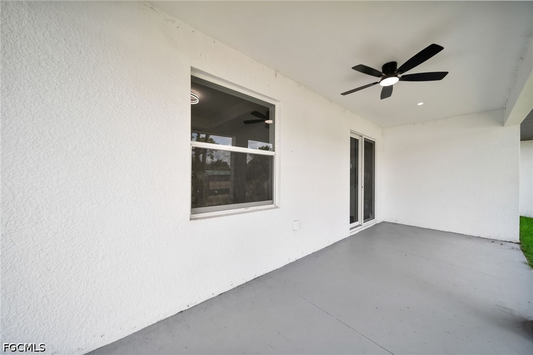 3 Bed SingleFamilyResidence for Sale in Lehigh Acres, photo 35
