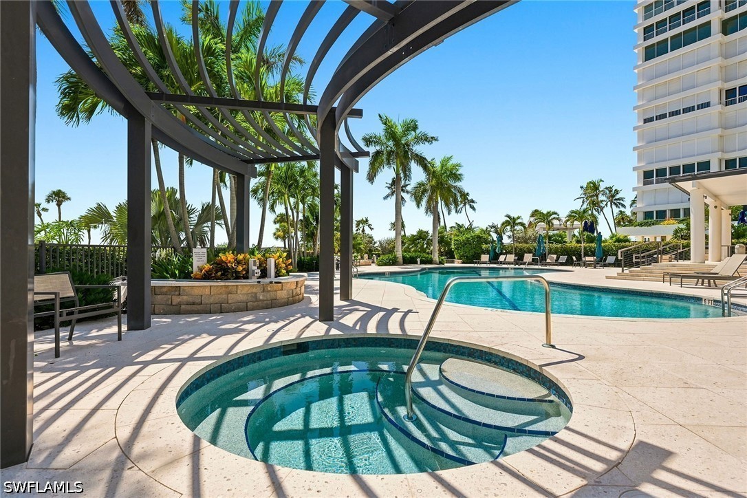 2 Bed Waterfront Home for Sale in Naples, photo 35