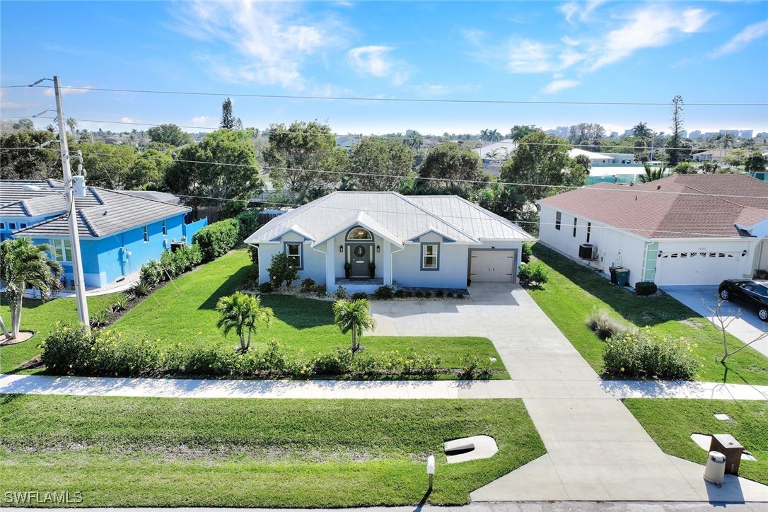3 Bed SingleFamilyResidence for Sale in Marco Island, photo 36