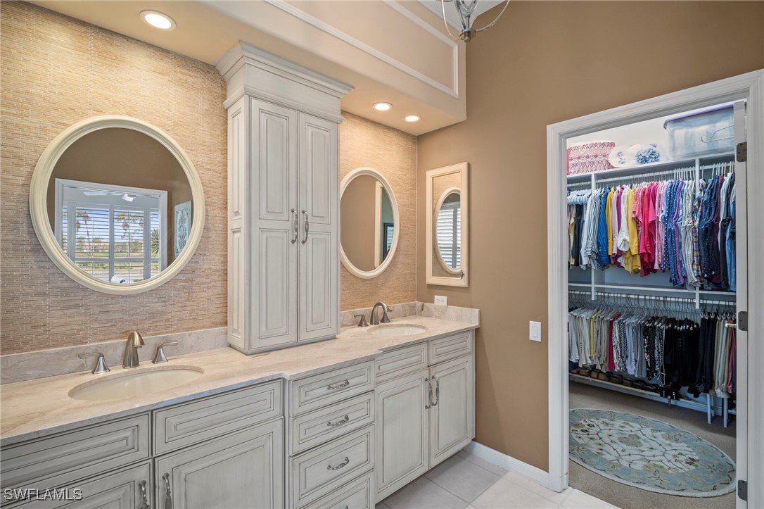 3 Bed SingleFamilyResidence for Sale in Naples, photo 36