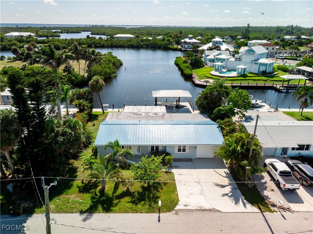 2 Bed Waterfront Home for Sale in Bokeelia, photo 36
