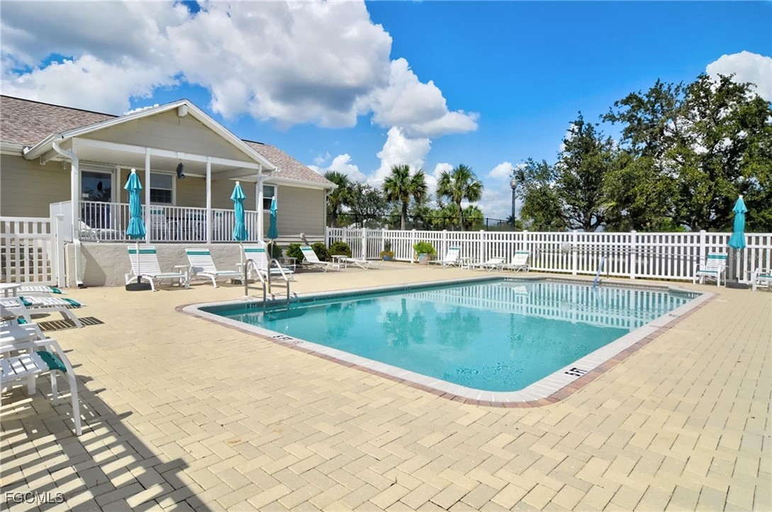 3 Bed SingleFamilyResidence for Sale in Rio Villa Lakes, FL — photo 36