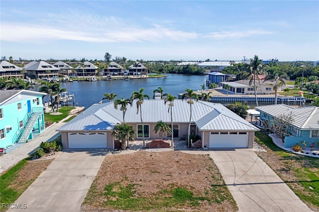 2 Bed Waterfront Home for Sale in Bokeelia, photo 36