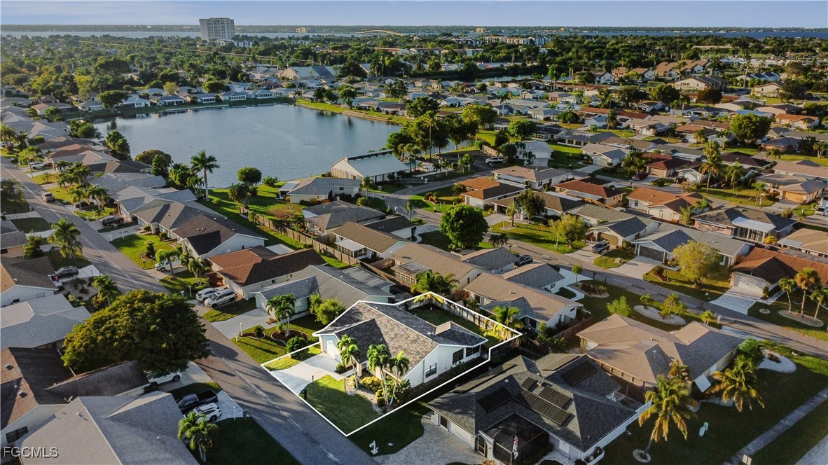 2 Bed SingleFamilyResidence for Sale in South Pointe, FL — photo 36