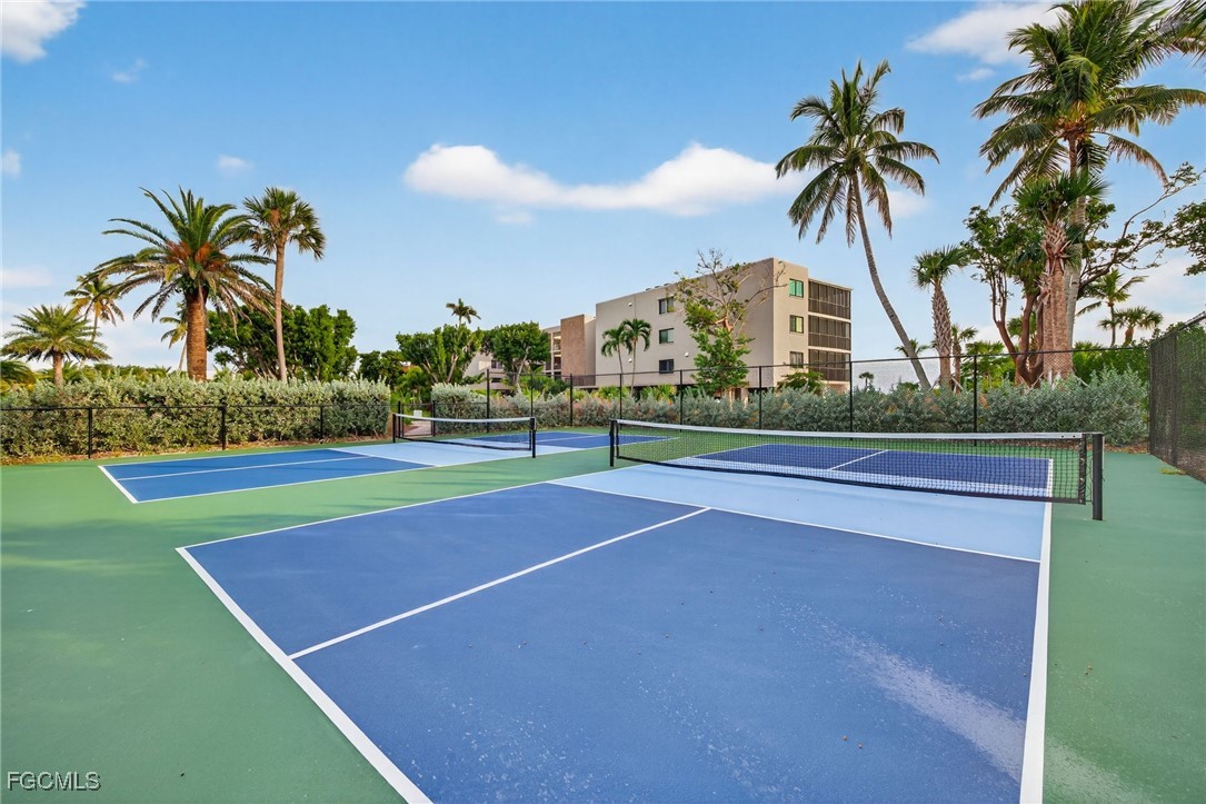 2 Bed Waterfront Home for Sale in Sanibel, photo 36