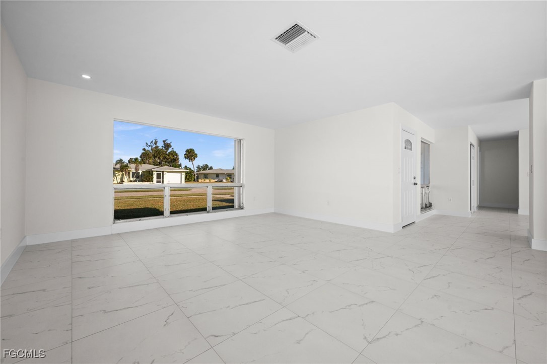 3 Bed Pool Home for Sale in Oakland Hills, photo 36