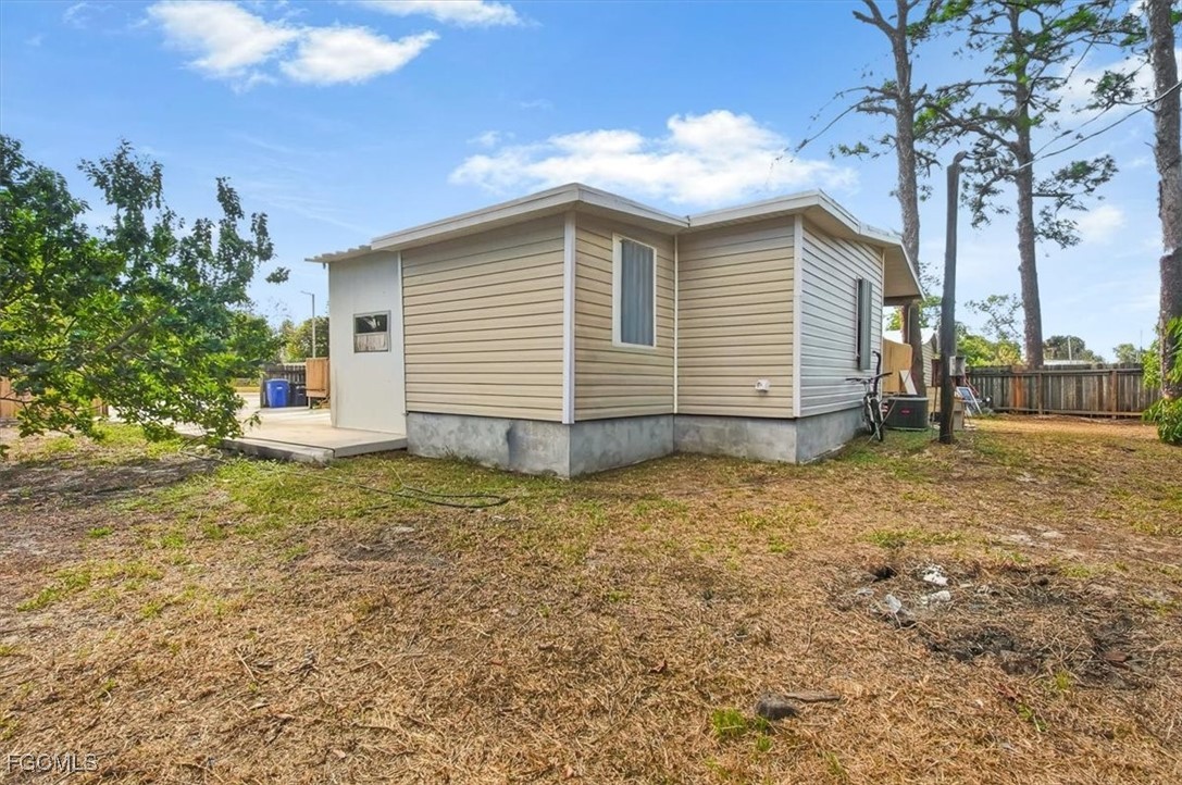 3 Bed ManufacturedHome for Sale in Suncoast Estate, FL — photo 36