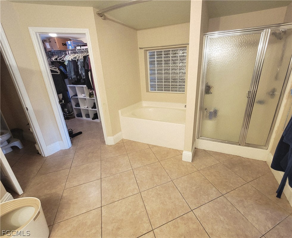 4 Bed SingleFamilyResidence for Sale in Lehigh Acres, photo 36