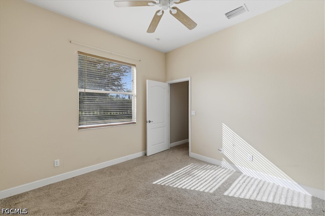 4 Bed SingleFamilyResidence for Sale in Stoneybrook, photo 36