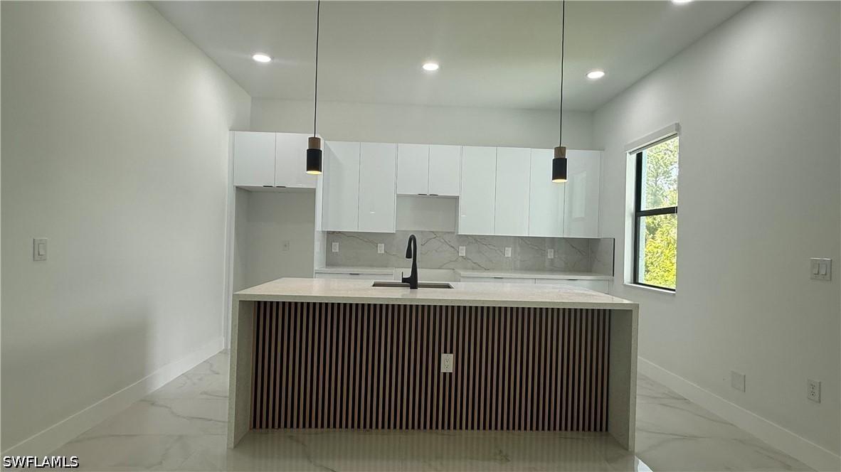 4 Bed SingleFamilyResidence for Sale in Lehigh Acres, photo 36