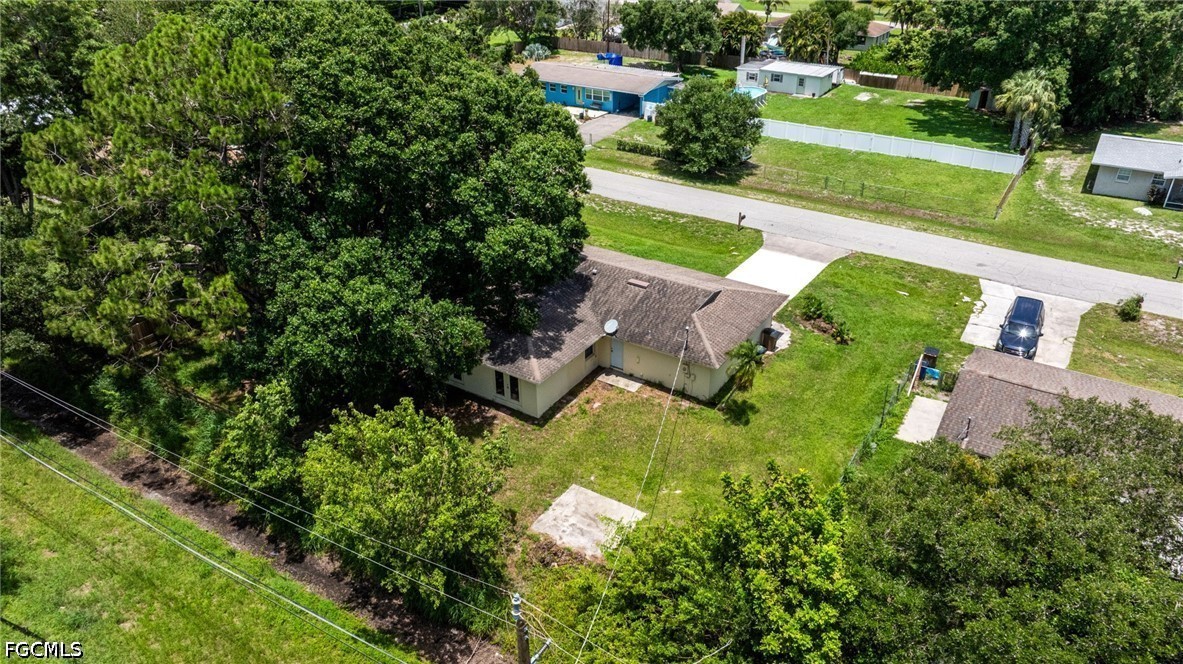 3 Bed SingleFamilyResidence for Sale in Fort Myers, photo 36
