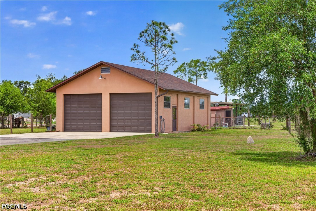 3 Bed Pool Home for Sale in Fort Myers, photo 36