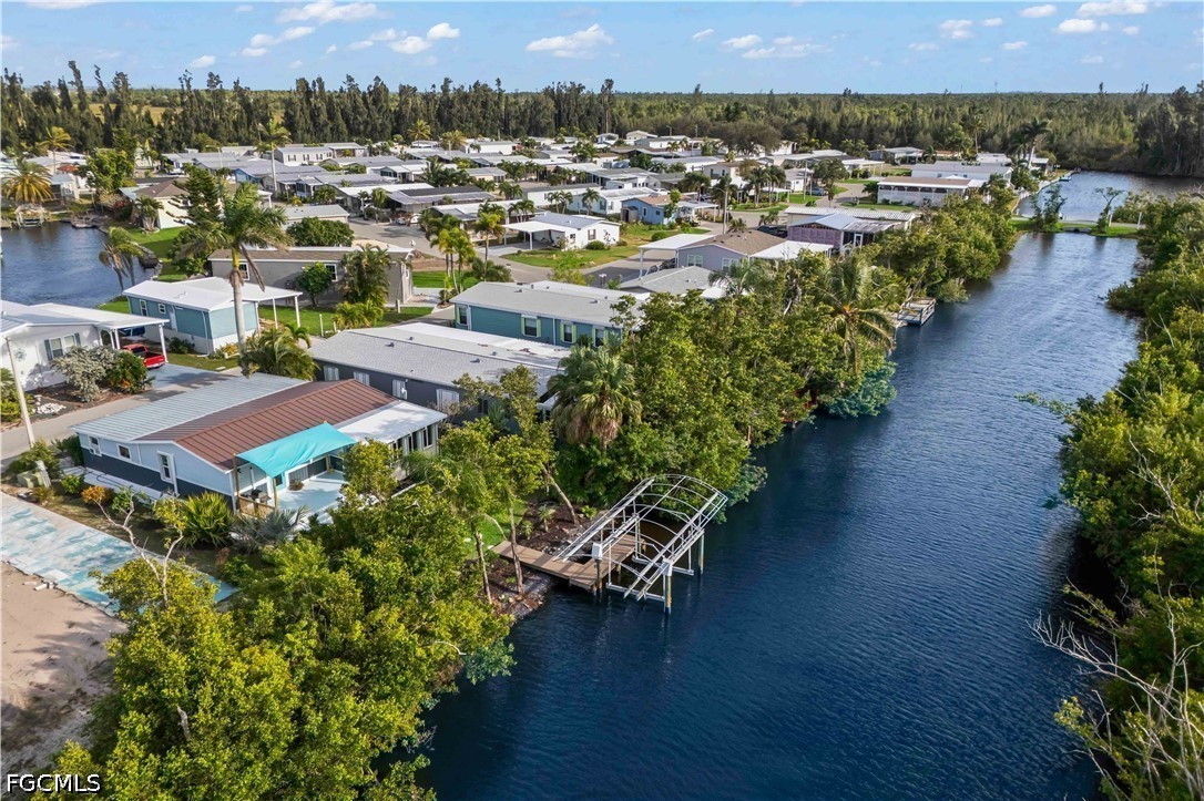 2 Bed Waterfront Home for Sale in Pine Island Cove, photo 36