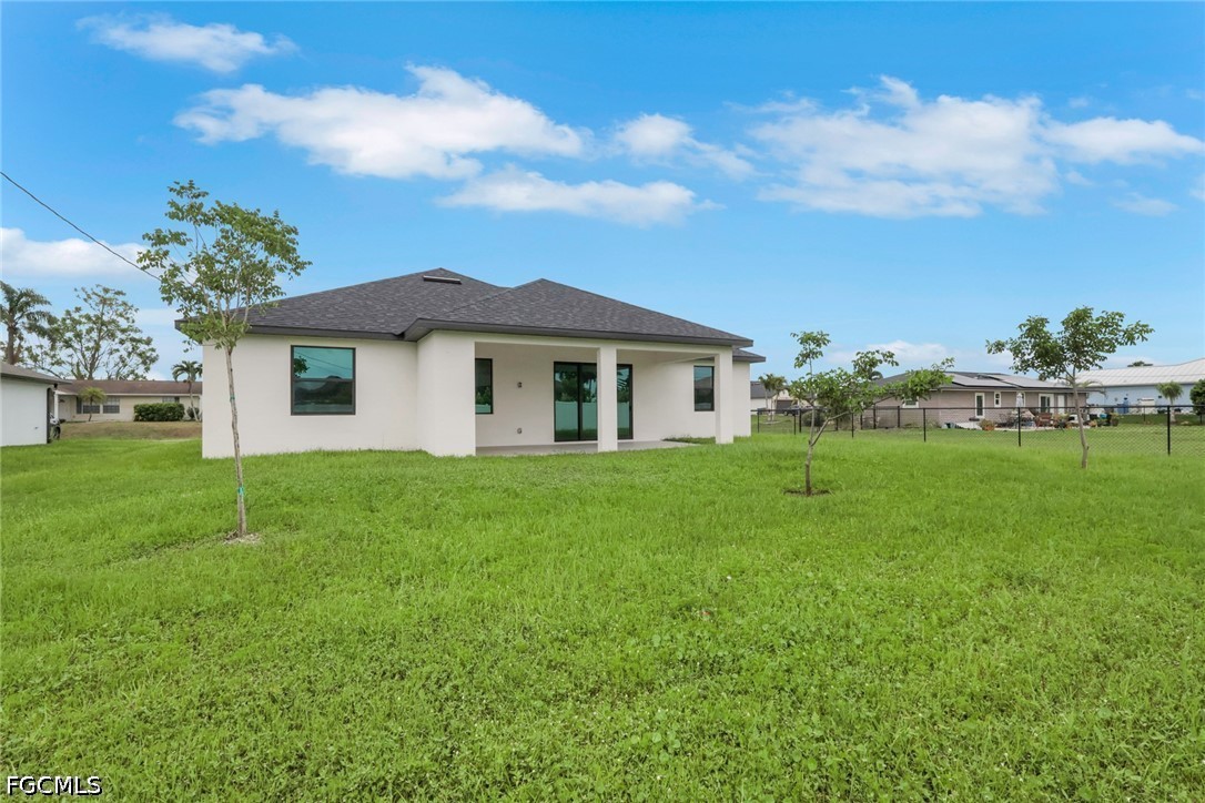 3 Bed SingleFamilyResidence for Sale in Cape Coral, photo 36