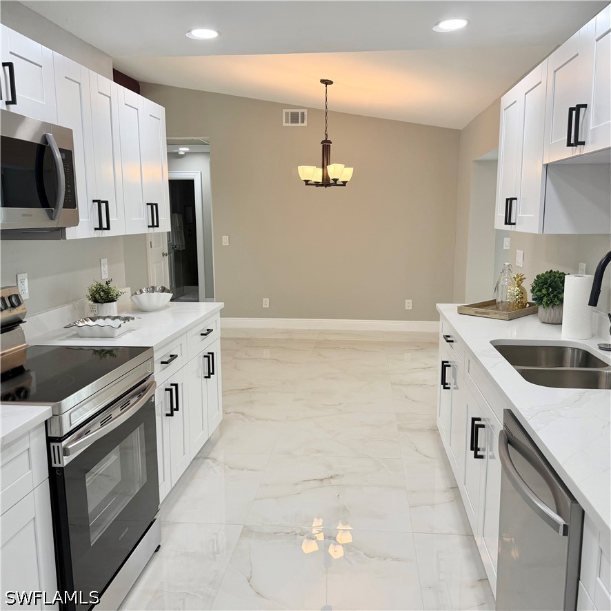 4 Bed SingleFamilyResidence for Sale in Naples, photo 36