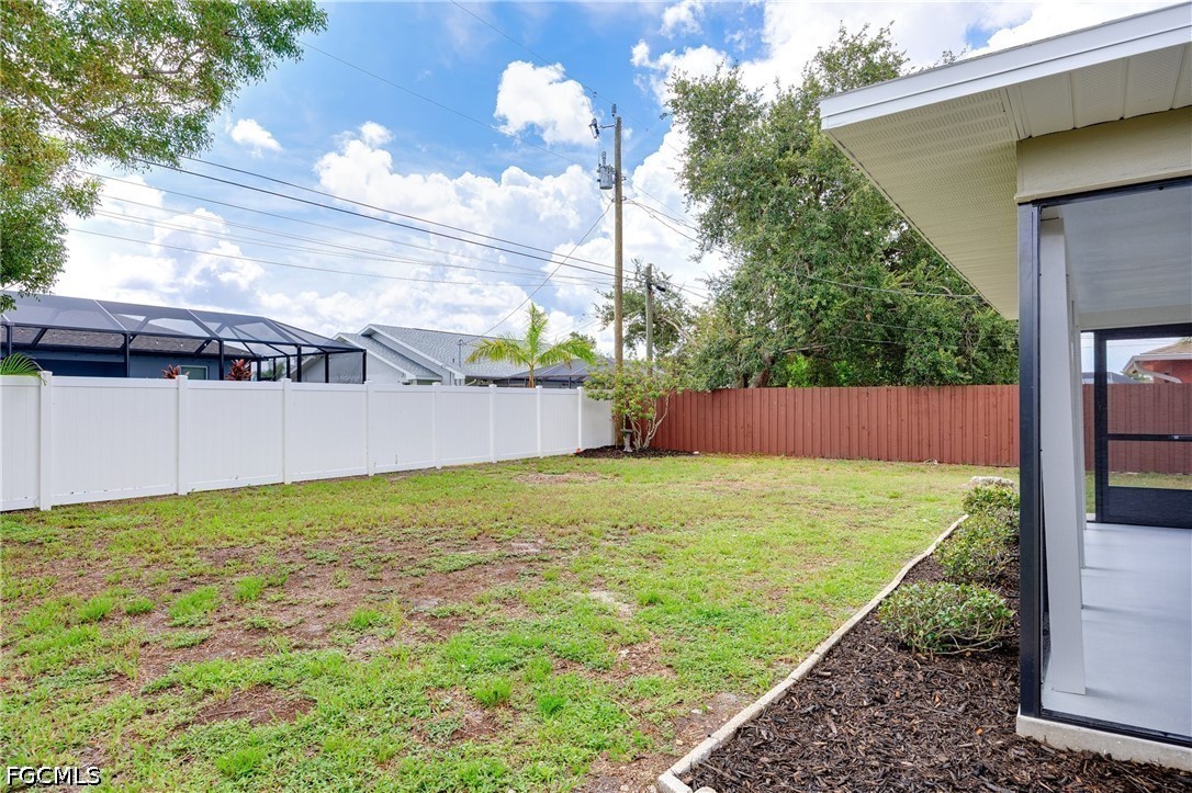 3 Bed SingleFamilyResidence for Sale in Cape Coral, photo 36
