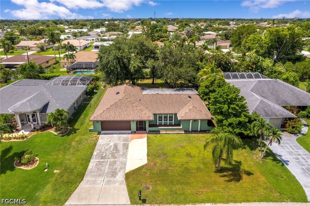 3 Bed SingleFamilyResidence for Sale in Cape Coral, photo 36