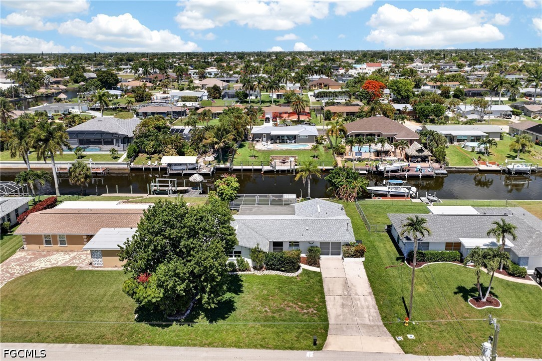 3 Bed Pool Home for Sale in Cape Coral, photo 36