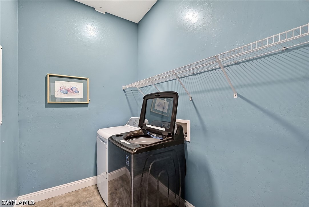 4 Bed SingleFamilyResidence for Sale in Naples, photo 36