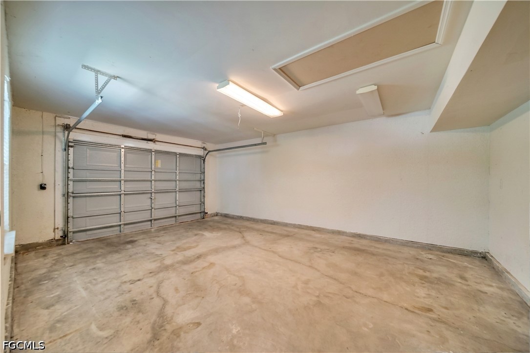 6 Bed Duplex for Sale in Lehigh Acres, photo 36