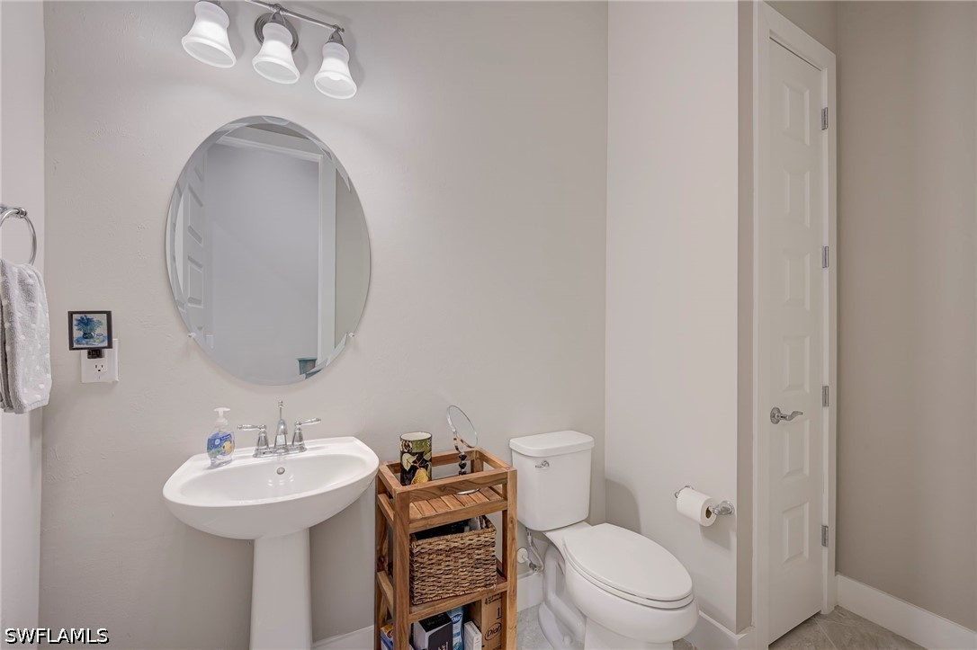 5 Bed SingleFamilyResidence for Sale in Avalon Park, FL — photo 36