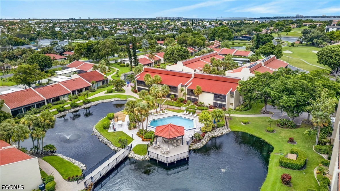 4 Bed SingleFamilyResidence for Sale in Fort Myers, photo 36