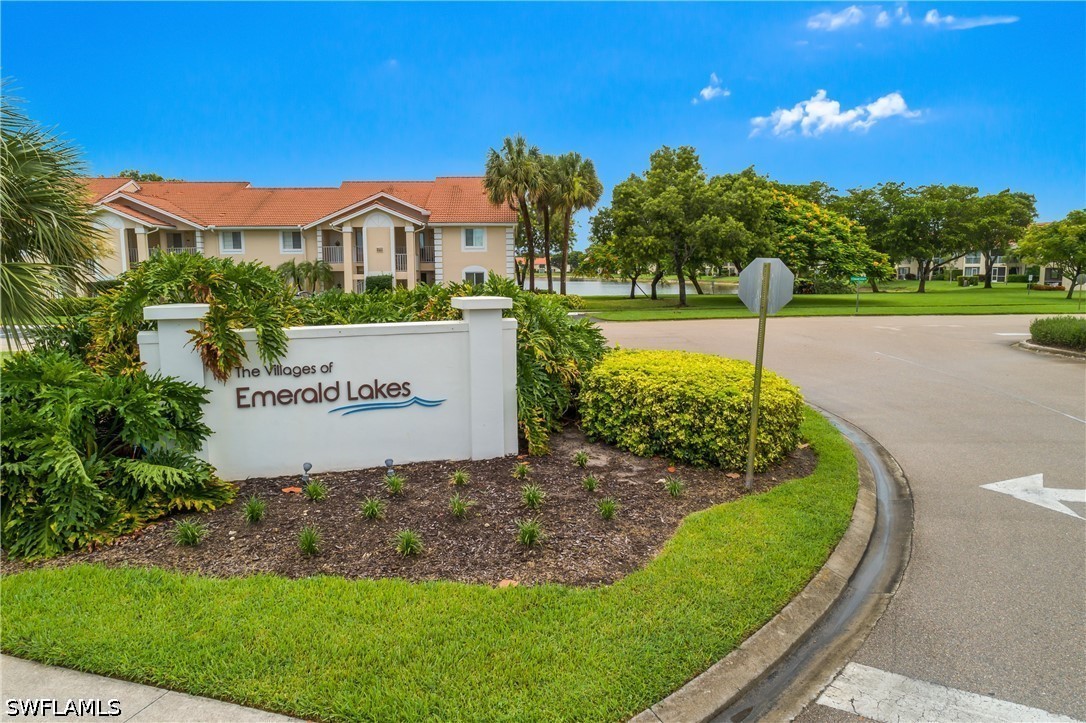 2 Bed Condominium for Sale in Naples, FL, $359,000 — photo 36
