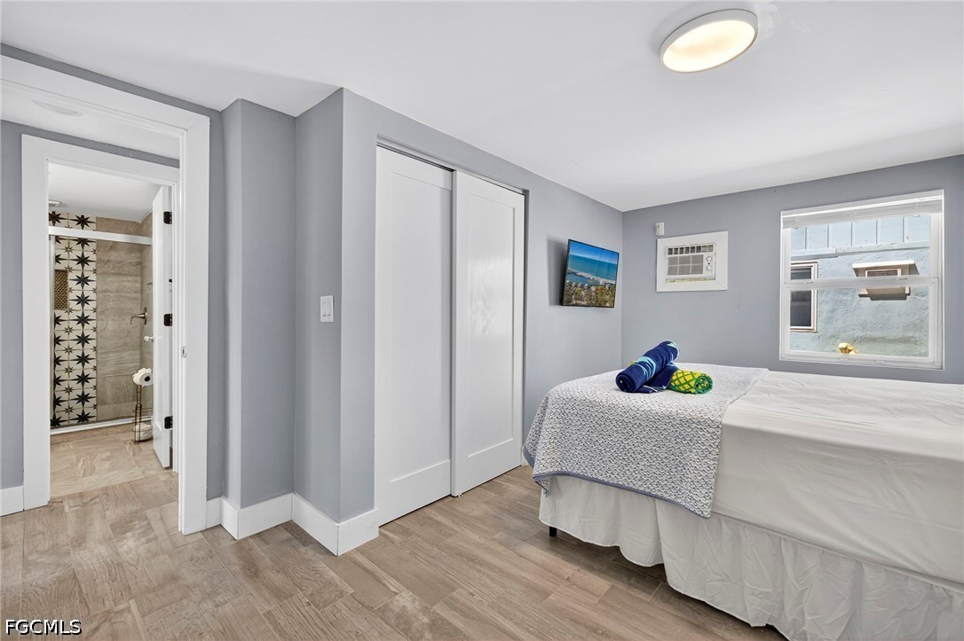 6 Bed Quadruplex for Sale in Seagrape, photo 36