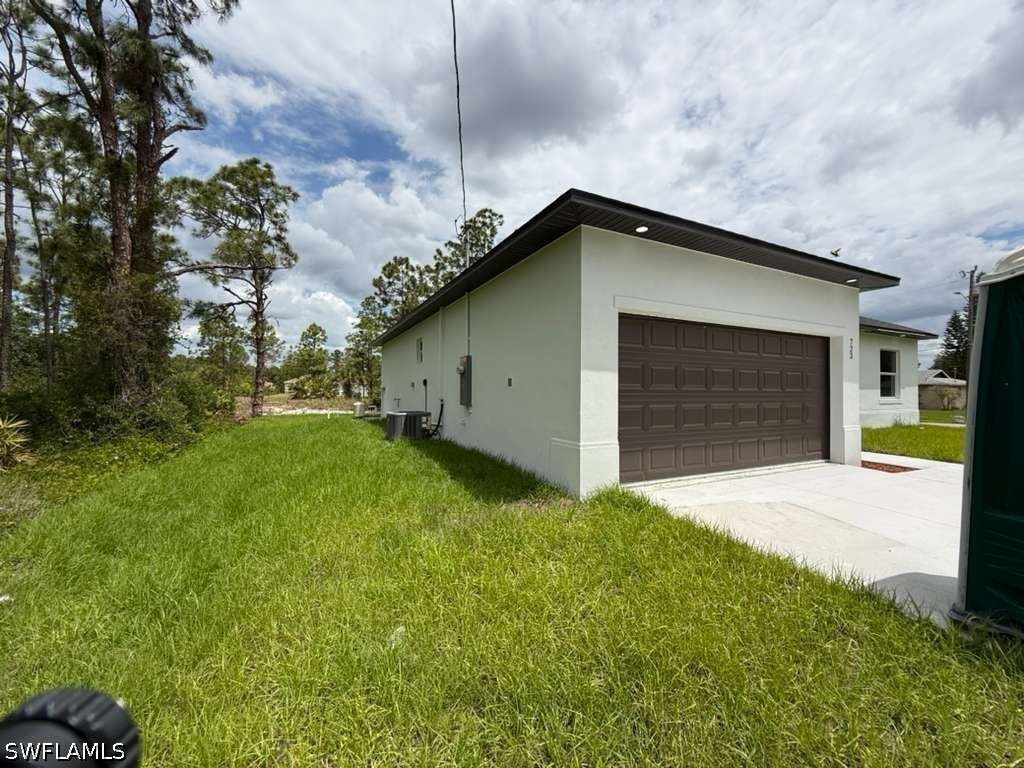 4 Bed SingleFamilyResidence for Sale in Lehigh Acres, FL — photo 36