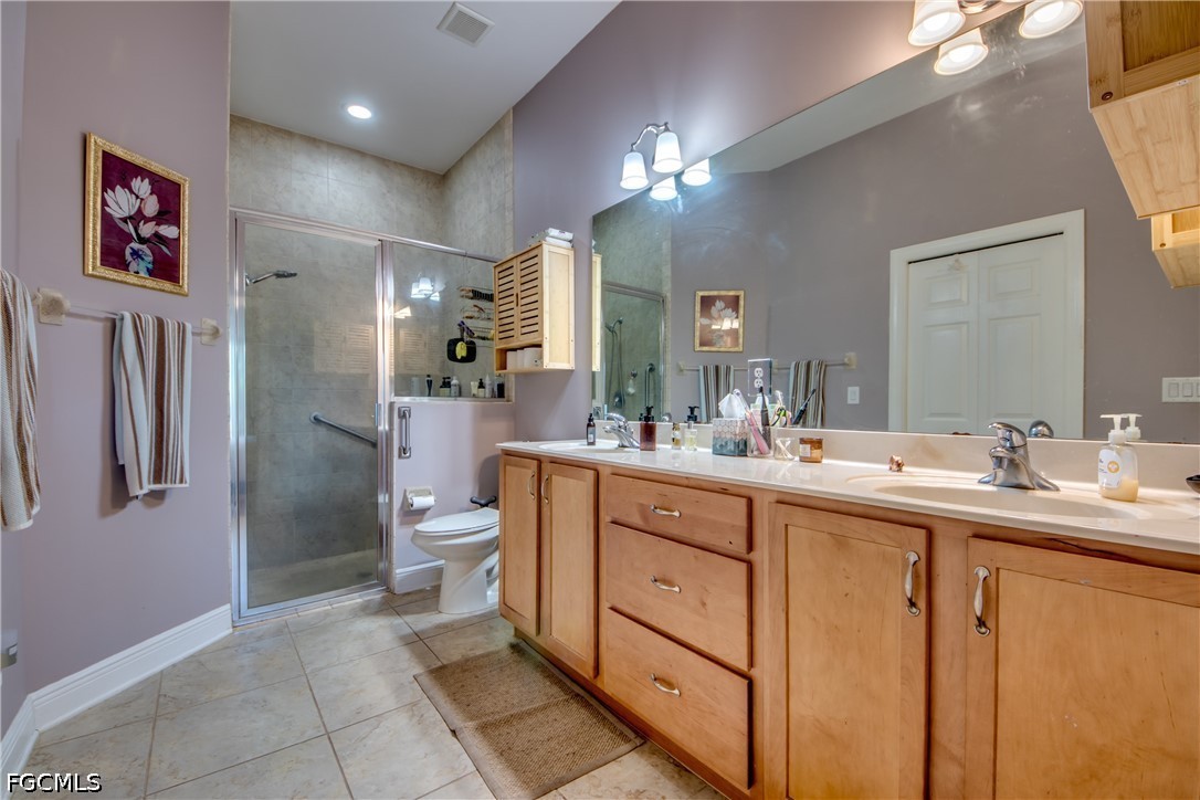 3 Bed Waterfront Home for Sale in Fort Myers, photo 36