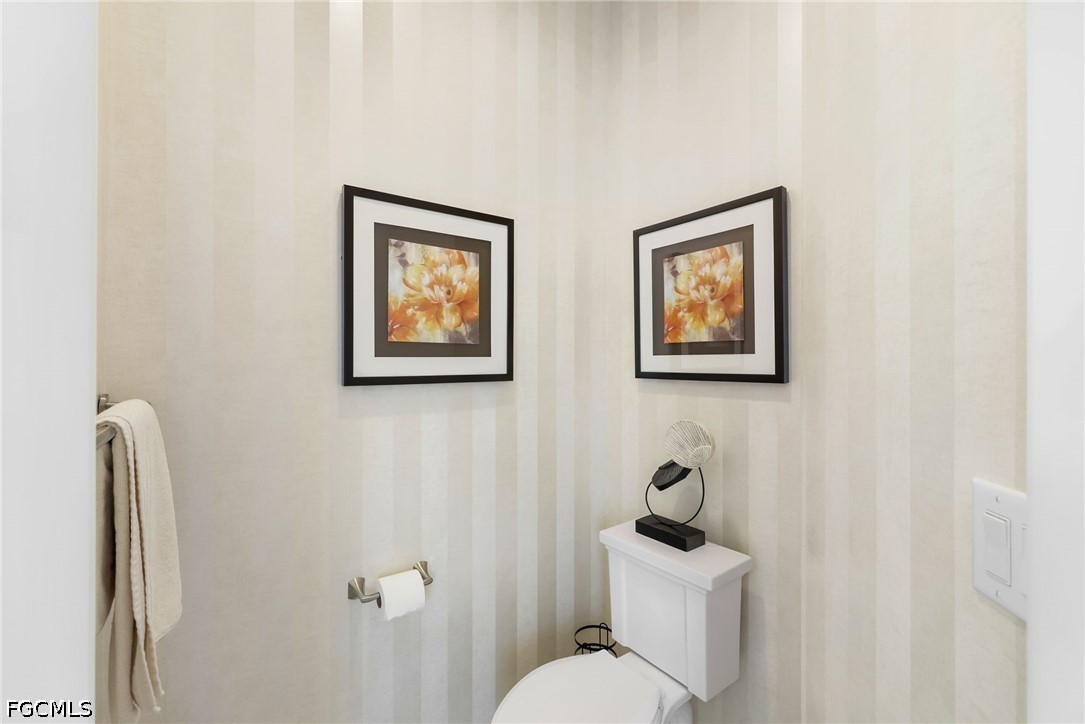 3 Bed Pool Home for Sale in Bonita Lakes, photo 36