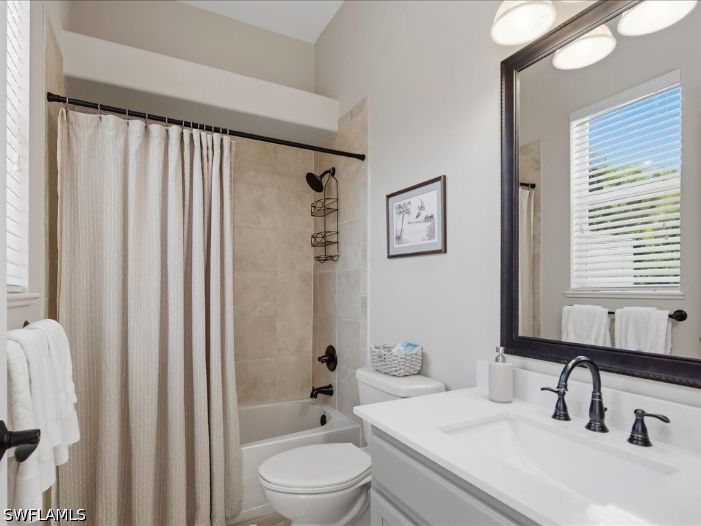 4 Bed Pool Home for Sale in Livingston Woods, photo 36