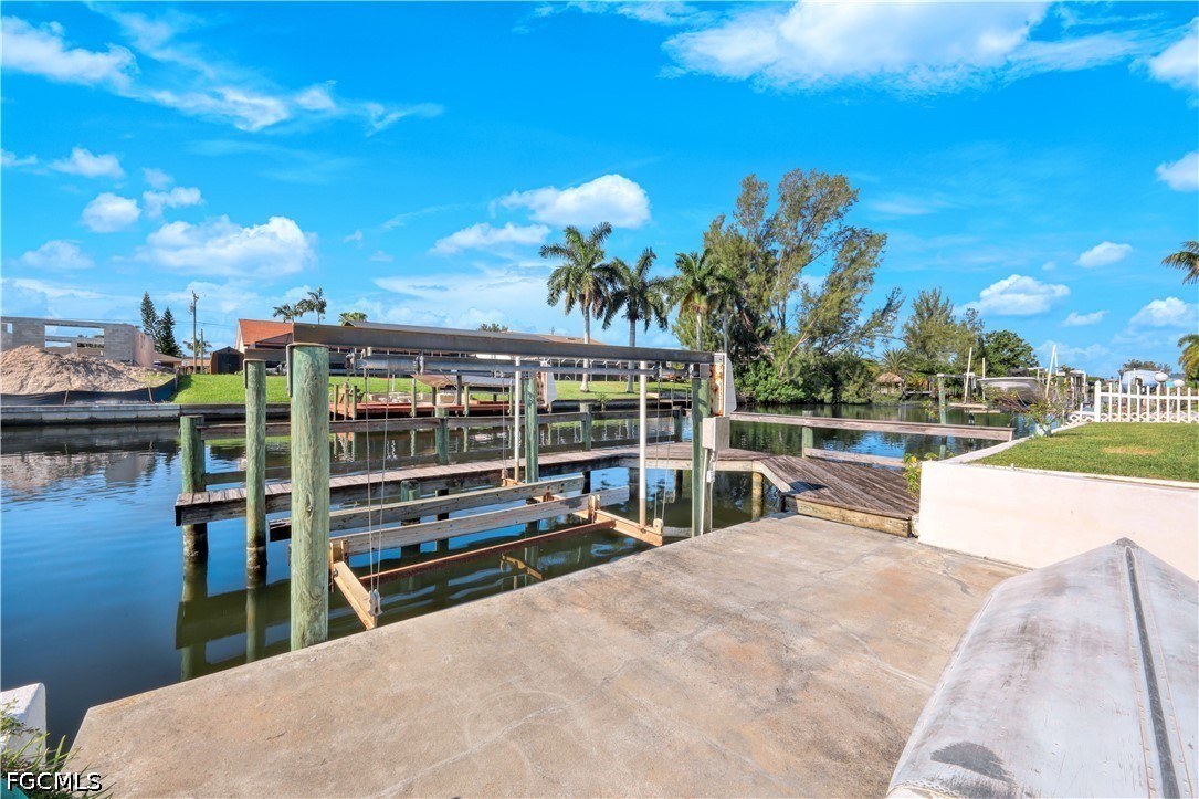 3 Bed Pool Home for Sale in Cape Coral, photo 36